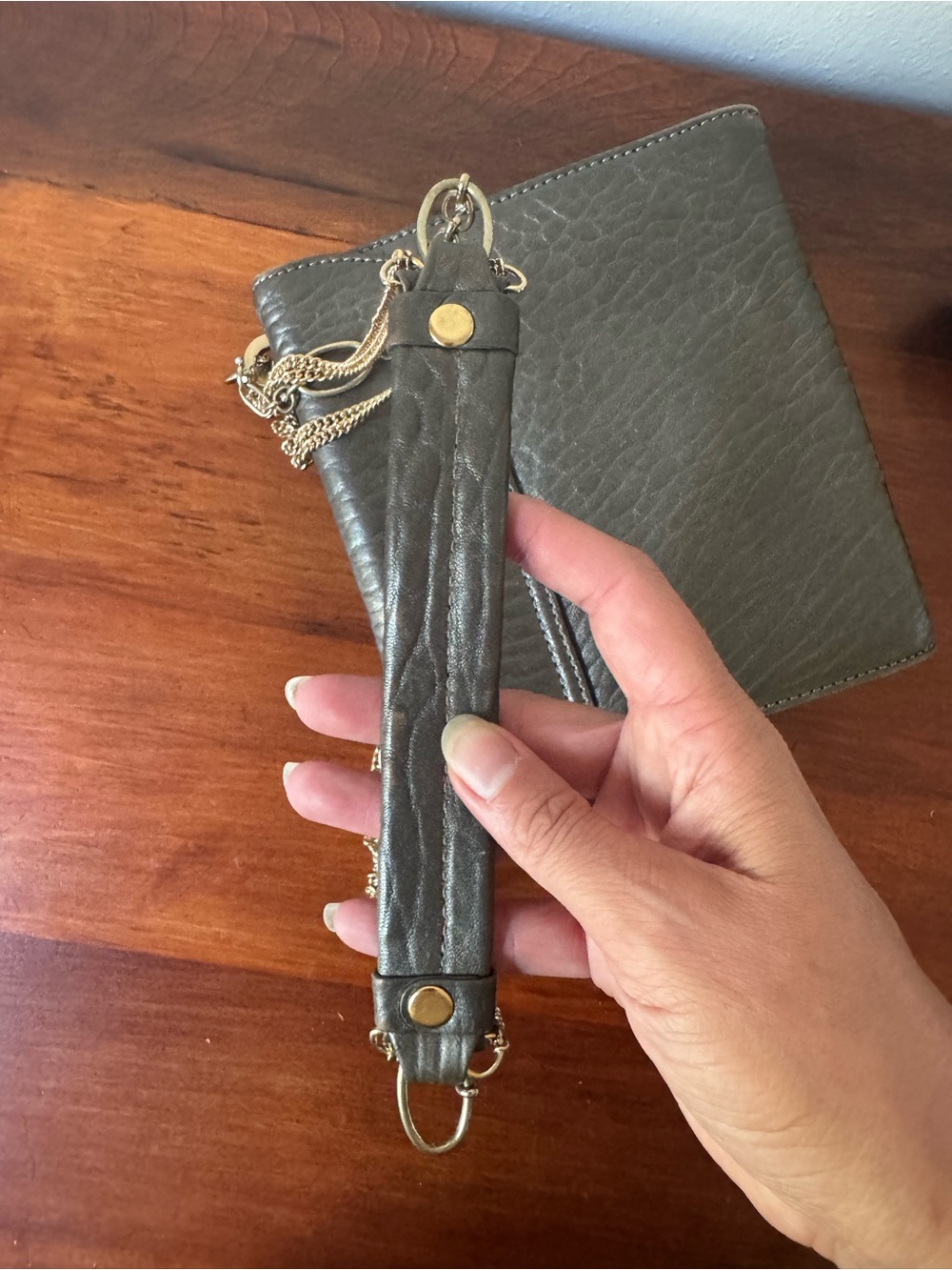 Vintage 2000s Alexis Hudson Gunmetal Crystal and Pebbled Leather Chain Purse - Picture 5 of 16
